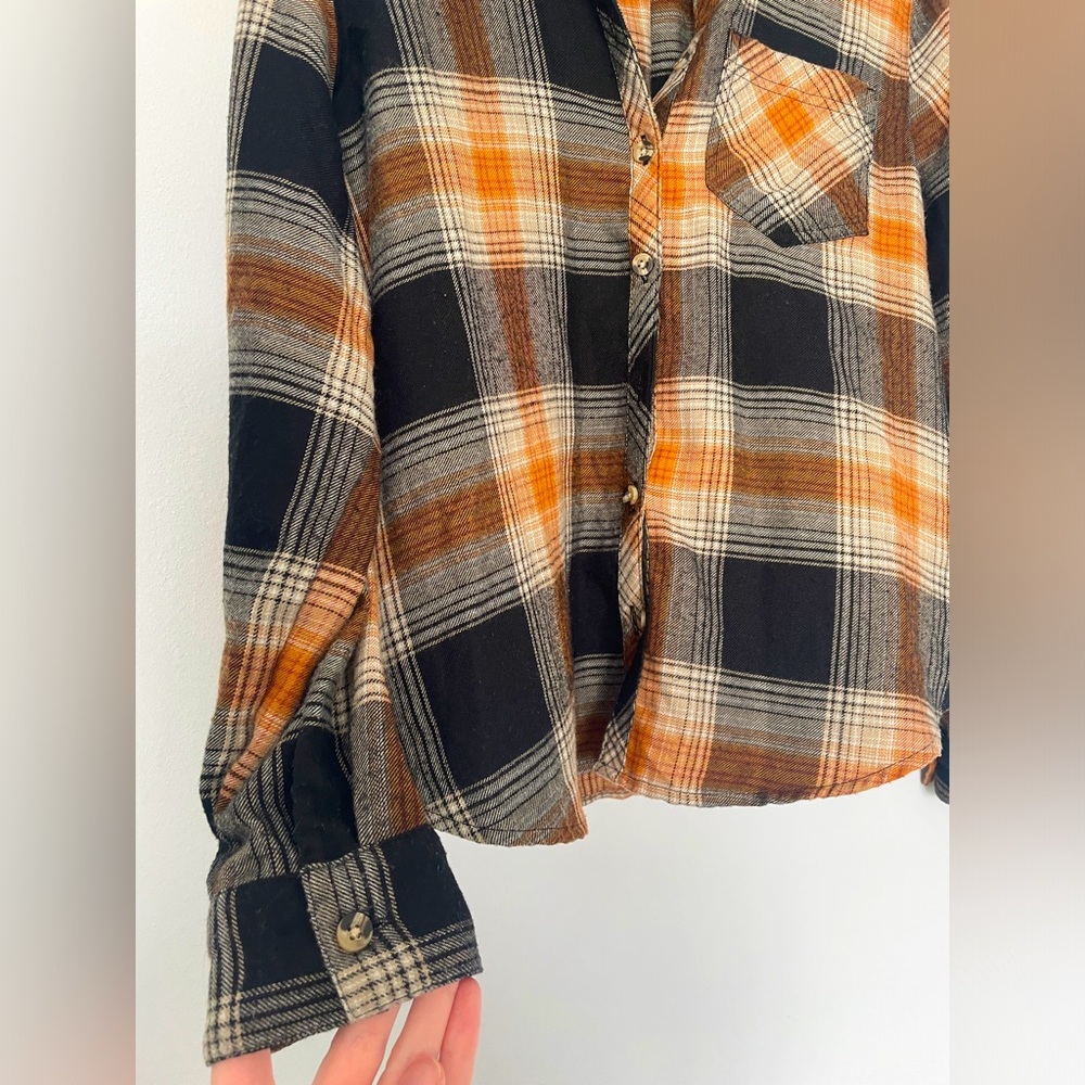 Maurices ~ Black and Orange Flannel ~ M - Picture 4 of 9